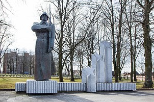 Мемориальный комплекс на воинском кладбище