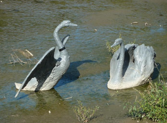 Монументально-декоративная скульптура «Скульптуры на воде. Птицы»
